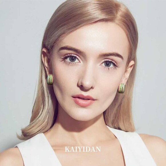 Gold Hoop Earrings Women 14K Gold Plated Dangle Chunky Medium Hoops - Picture 2 of 8